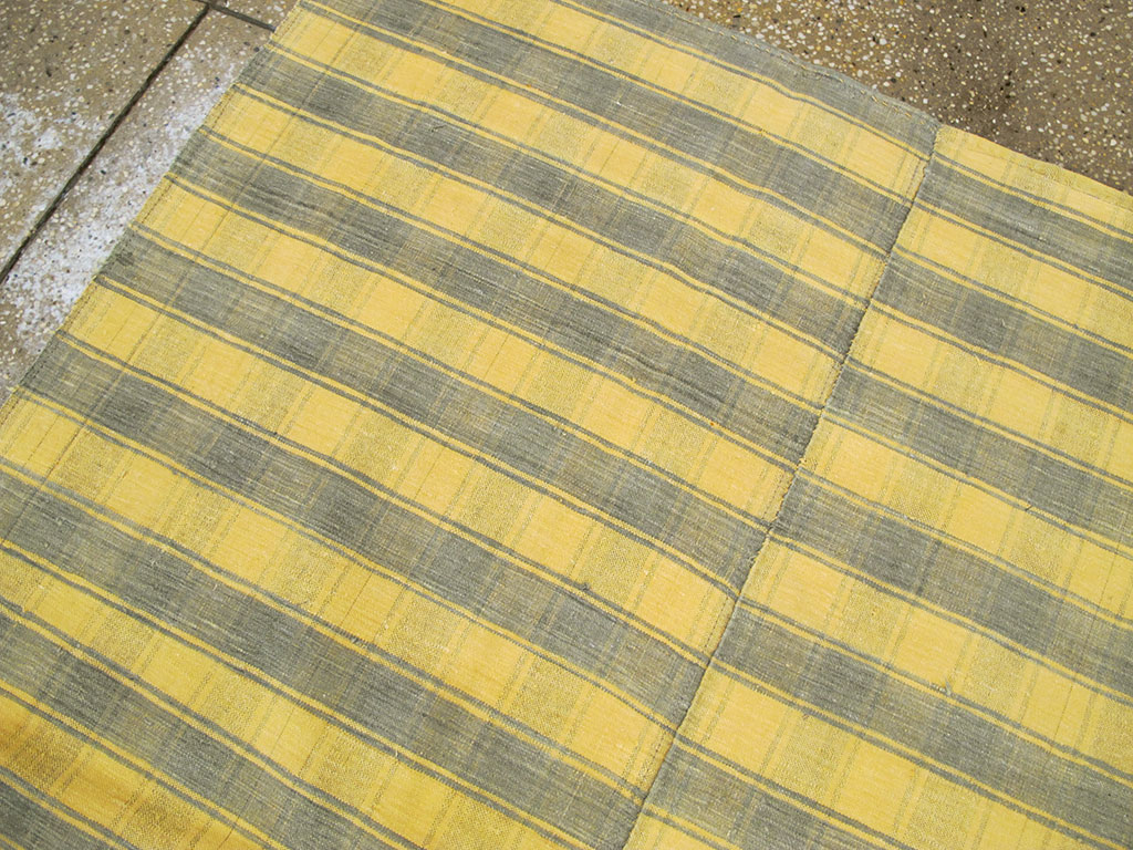 Vintage Turkish Flatweave Kilim Accent Rug, No.27174 - Staging