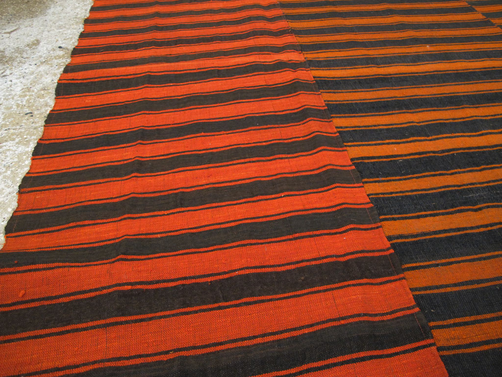 Vintage Turkish Flatweave Kilim Accent Rug, No.27175 - Staging