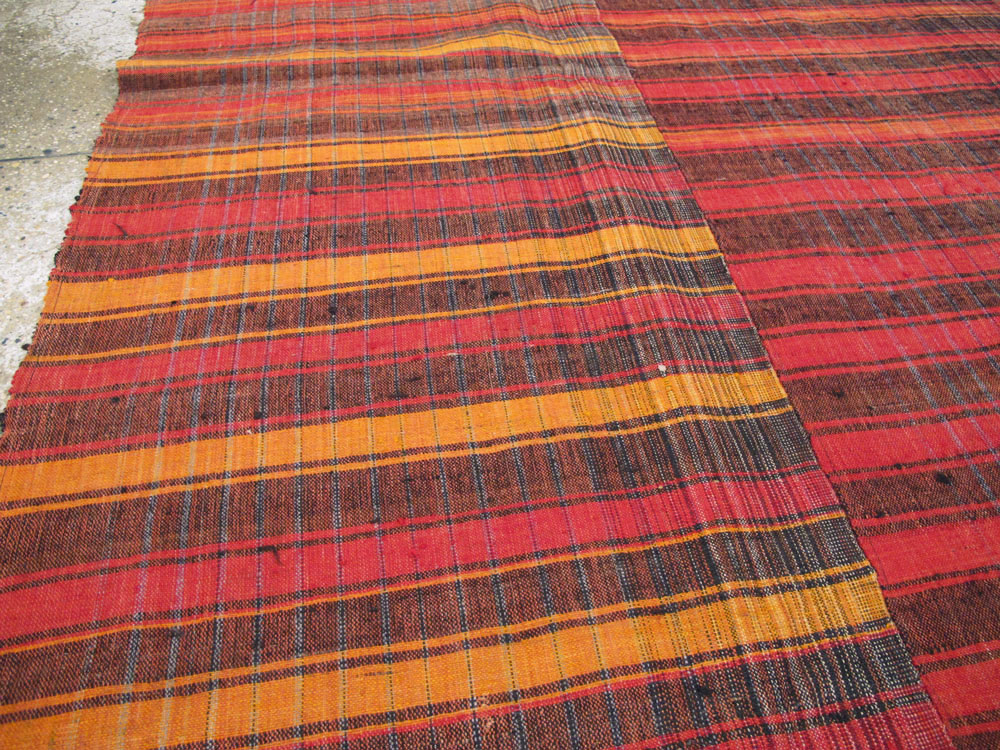 Vintage Turkish Flatweave Kilim Accent Rug, No.27177 - Staging