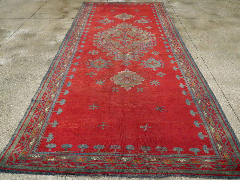 Antique Oushak Gallery Carpet, No.27244 - Staging