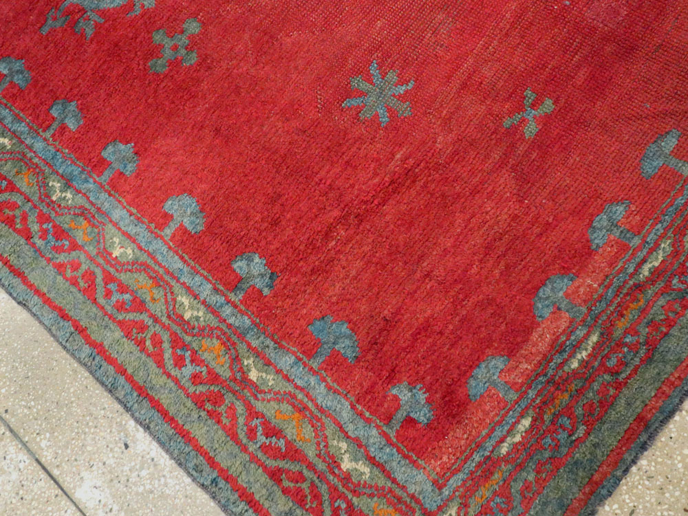 Antique Oushak Gallery Carpet, No.27244 - Staging