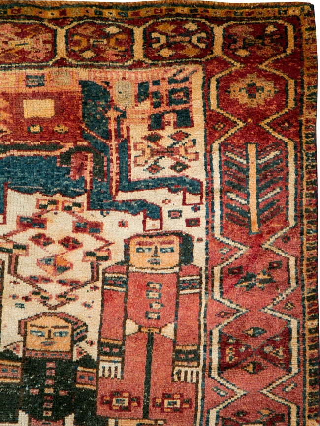 Vintage Persian Bakhtiari Pictorial Rug, No.27318 - Staging