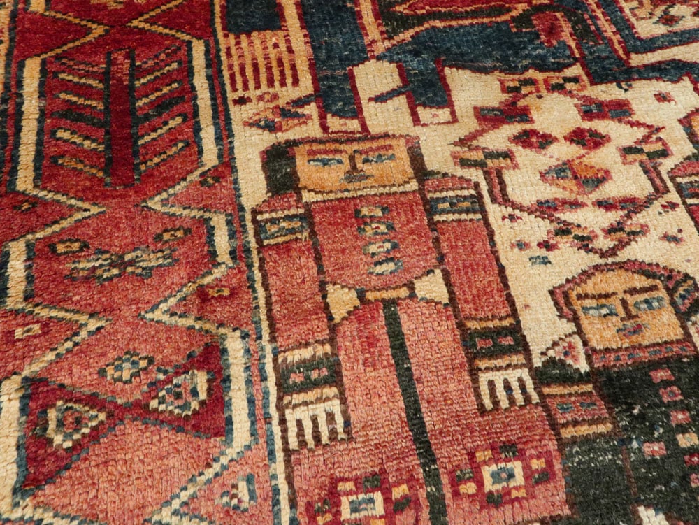 Vintage Persian Bakhtiari Pictorial Rug, No.27318 - Staging