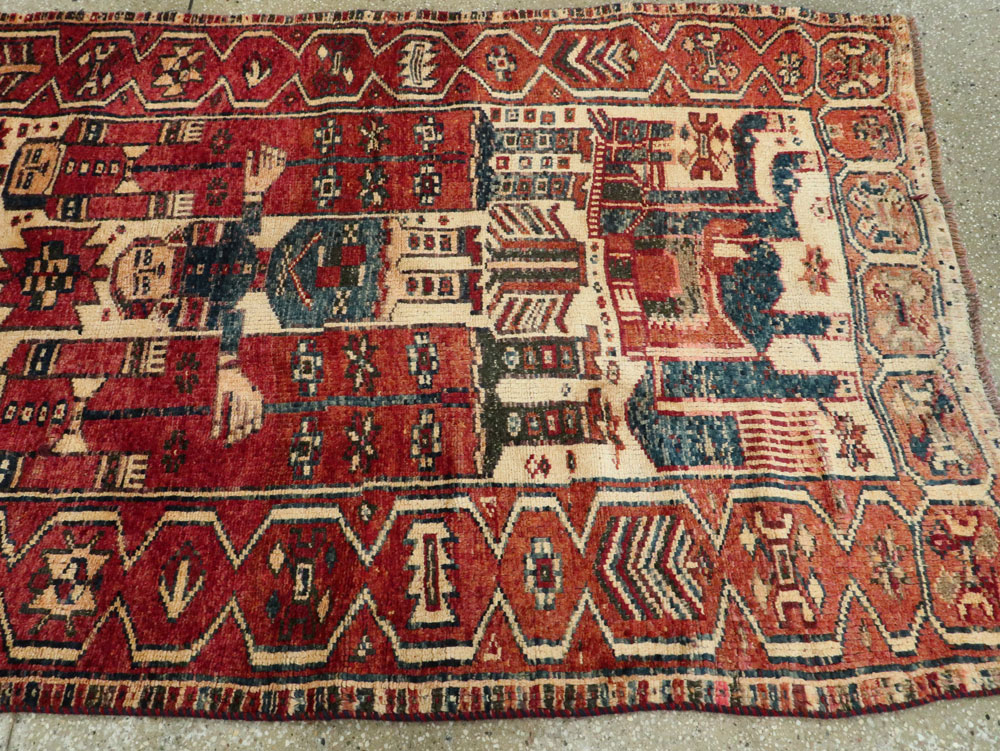 Vintage Persian Bakhtiari Pictorial Rug, No.27318 - Staging