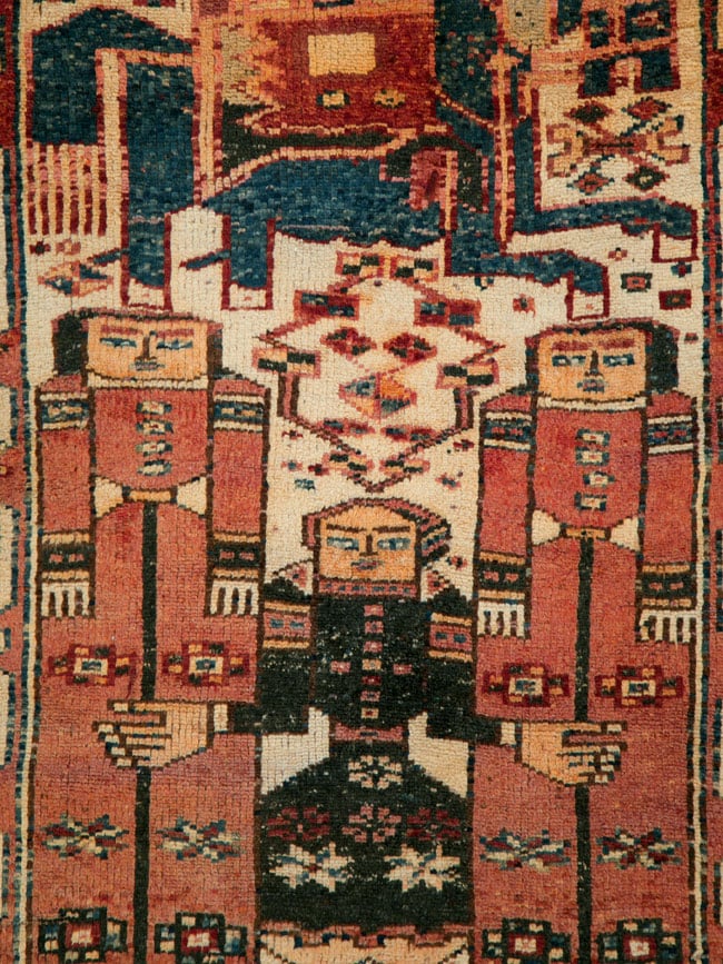 Vintage Persian Bakhtiari Pictorial Rug, No.27318 - Staging