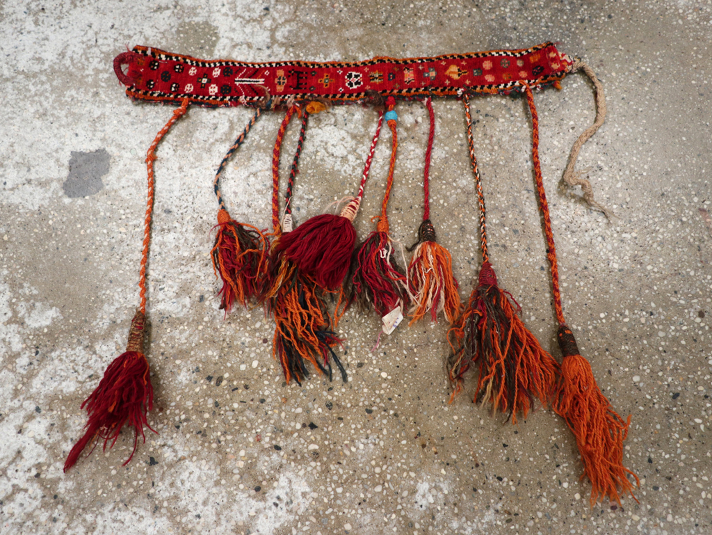 Vintage Qashqai Tent Band, No.27348 - Staging