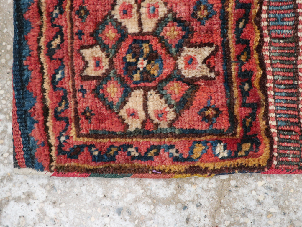 Vintage Persian Shiraz Rug, No.27349 - Staging