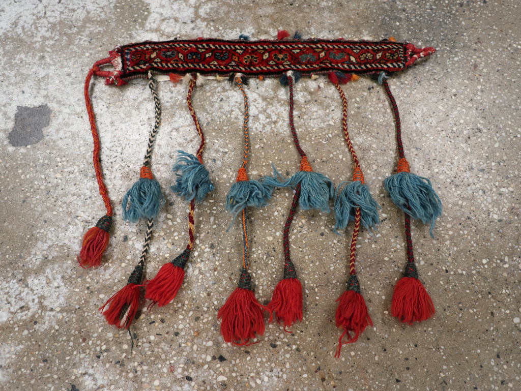 Vintage Qashqai Tent Band, No.27350 - Staging