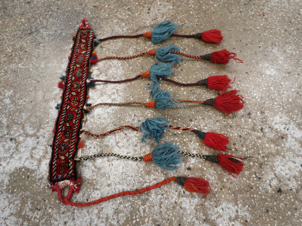 Vintage Qashqai Tent Band, No.27350 - Staging