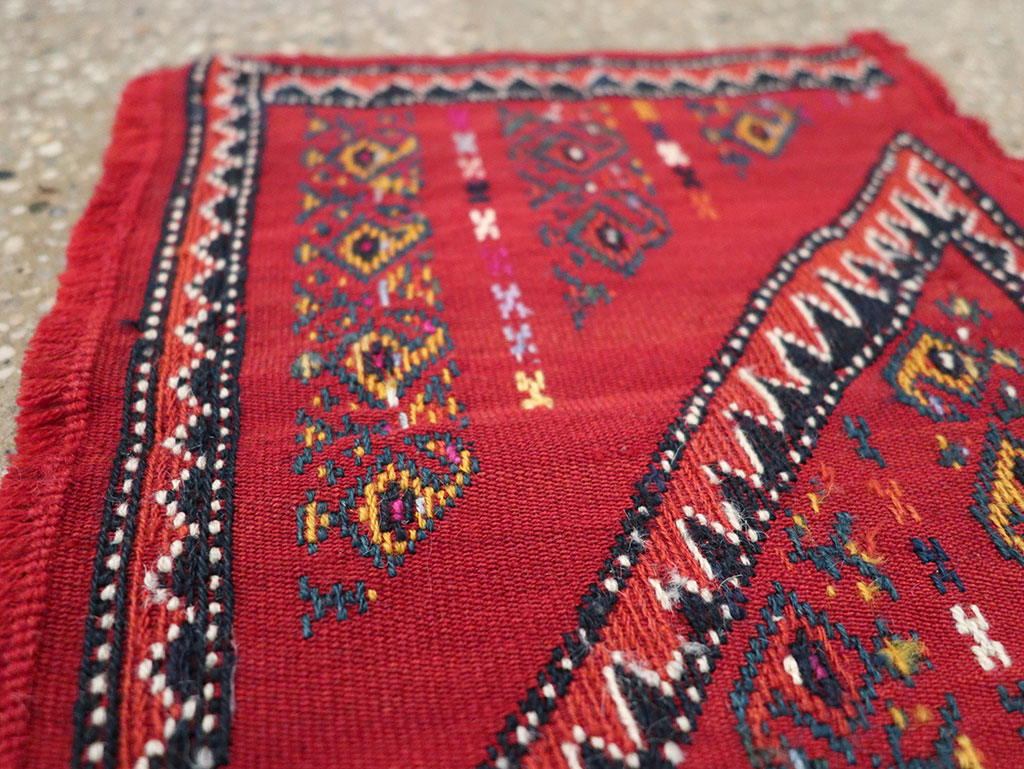 Vintage Persian Qashqai Sampler Rug, No.27351 - Staging