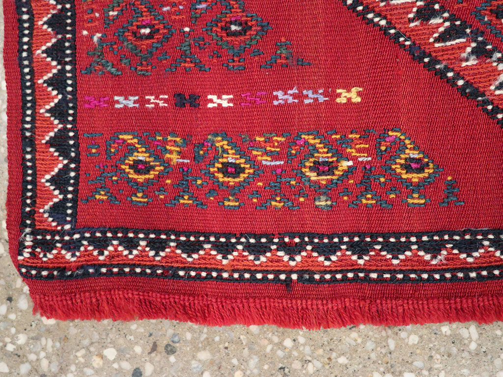 Vintage Persian Qashqai Sampler Rug, No.27351 - Staging