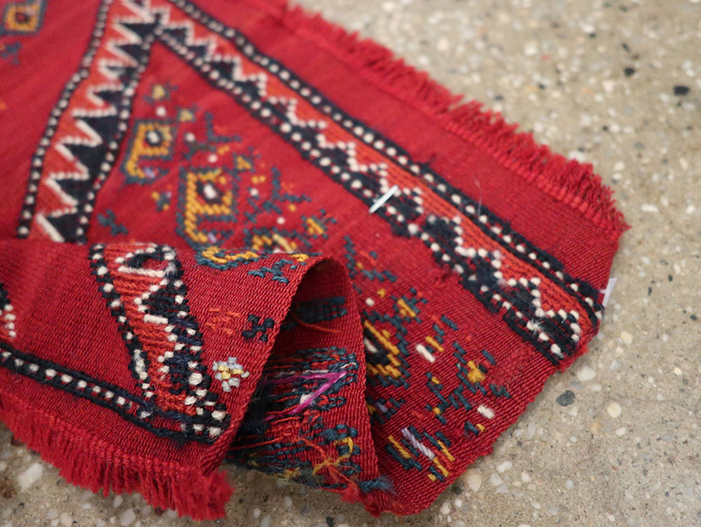 Vintage Persian Qashqai Sampler Rug, No.27351 - Staging