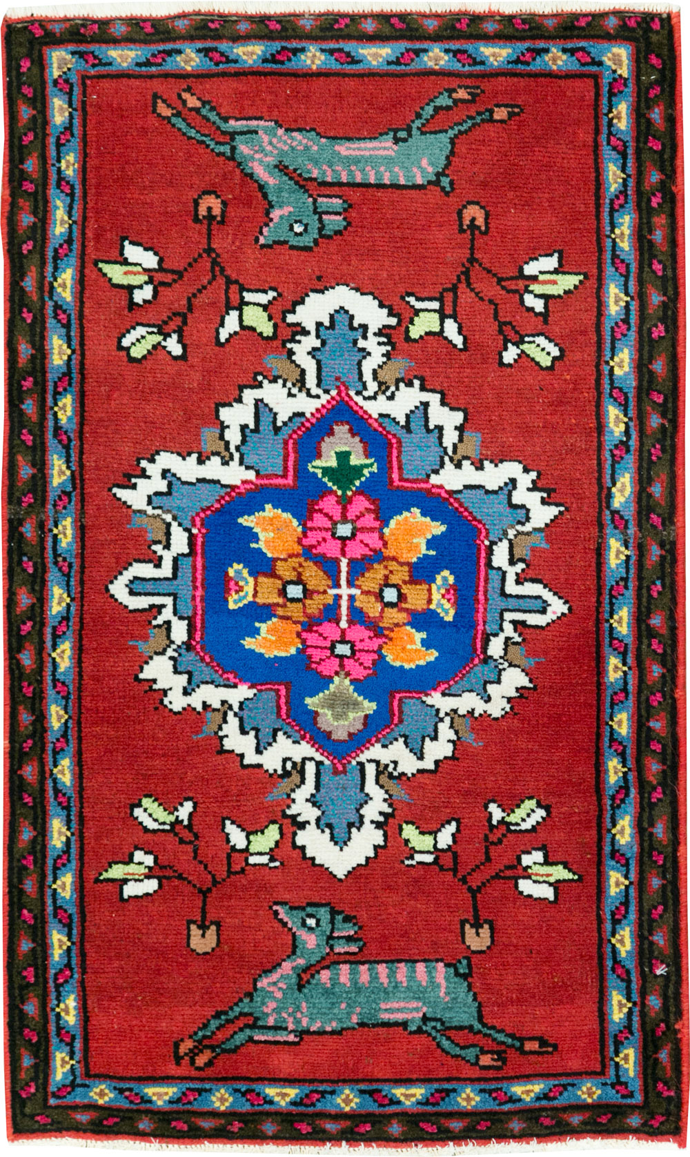 Vintage Persian Hamadan Pictorial Rug, No.27362 - Staging