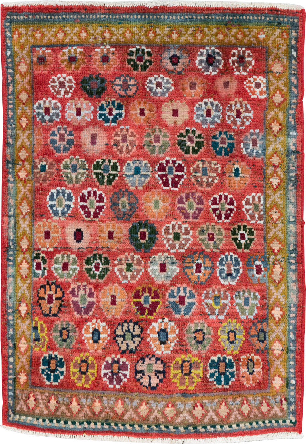 Vintage Persian Mahal Rug, No.27363 - Staging