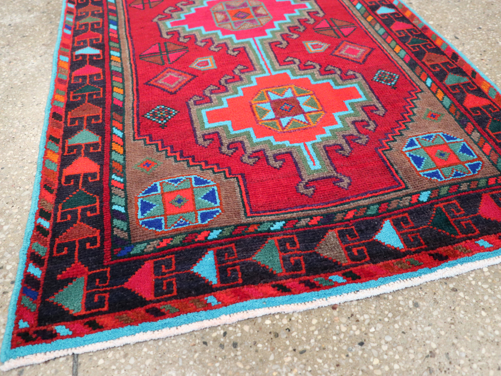 Vintage Persian Hamadan Rug, No.27370 - Staging