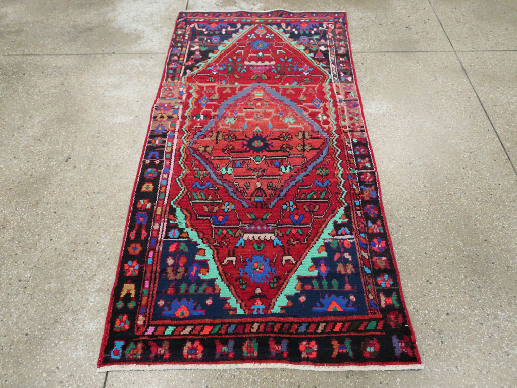 Vintage Persian Hamadan Throw Rug, No.27390 - Staging