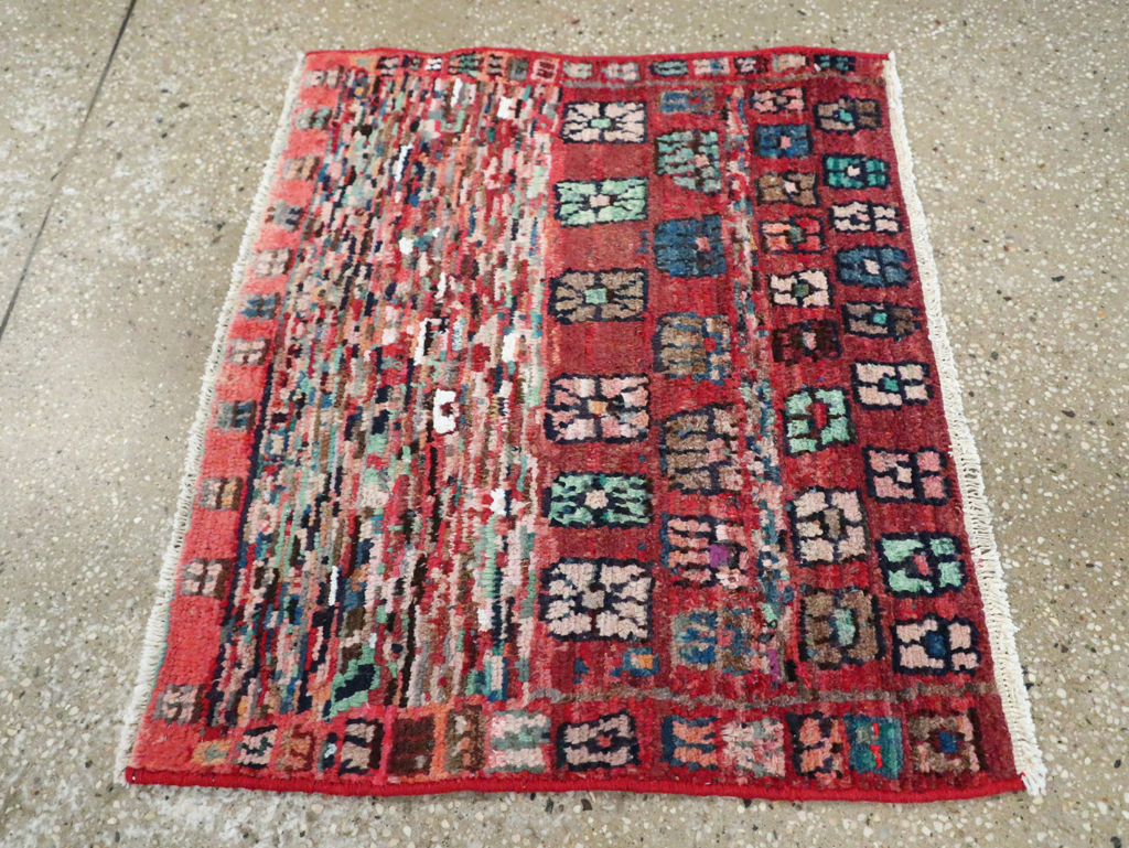 Vintage Persian Shiraz Rug, No.27391 - Staging