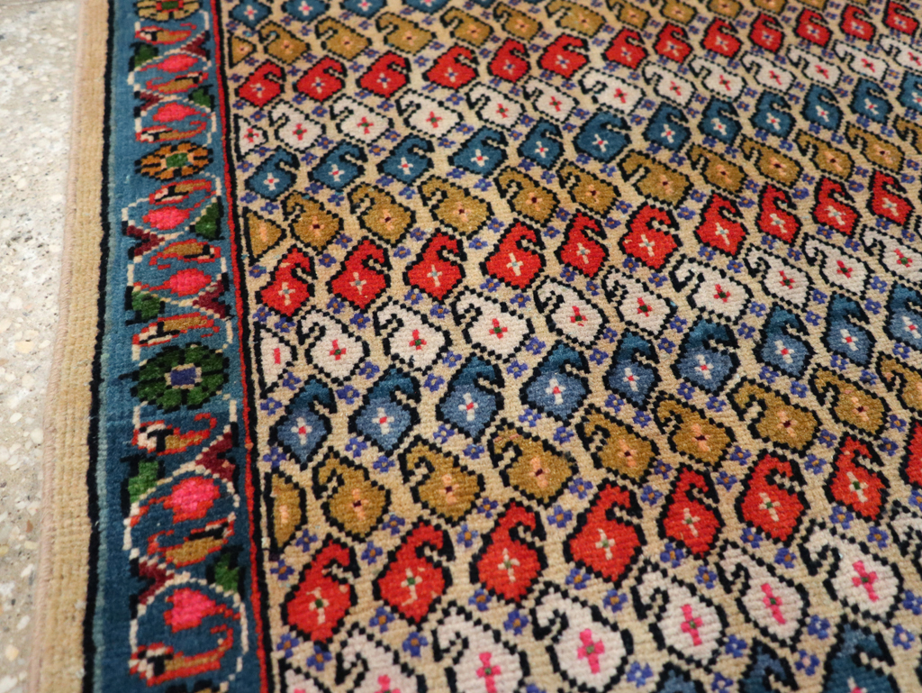 Vintage Persian Mahal Rug, No.27422 - Staging