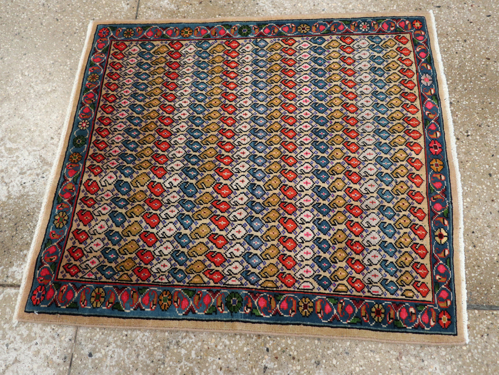 Vintage Persian Mahal Rug, No.27422 - Staging