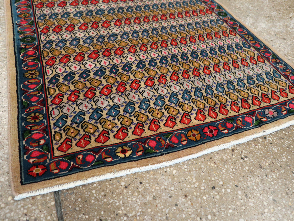 Vintage Persian Mahal Rug, No.27422 - Staging