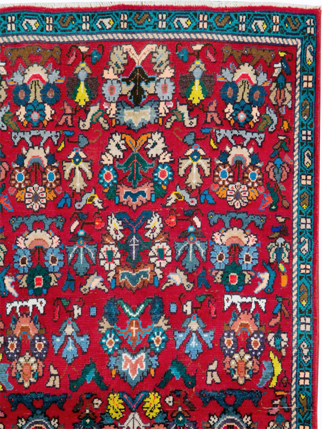 Vintage Persian Mahal Rug, No.27430 - Staging