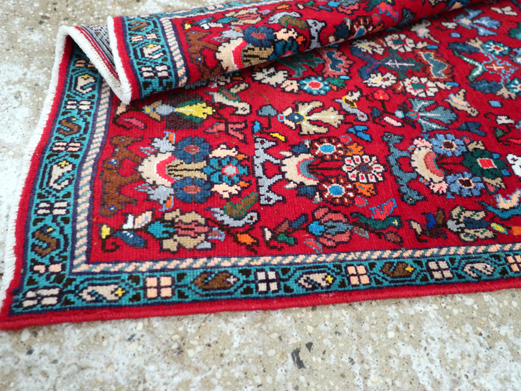 Vintage Persian Mahal Rug, No.27430 - Staging