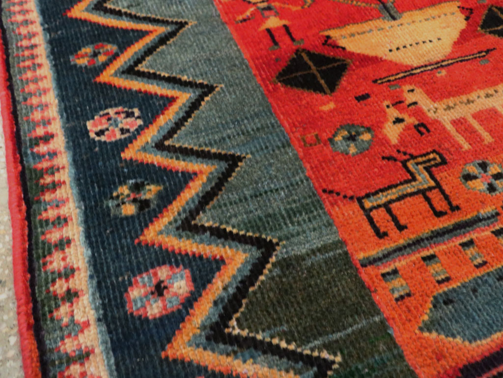 Vintage Persian Pictorial Mahal Rug, No.27431 - Staging