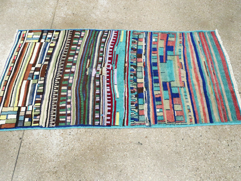 Vintage Persian Mahal Throw Rug, No.27433 - Staging