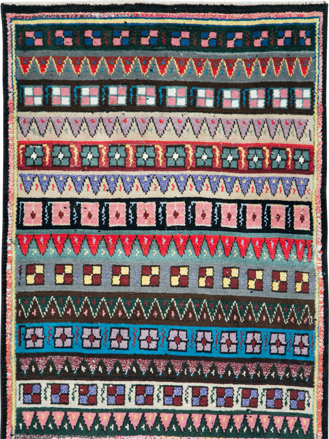Vintage Persian Mahal Runner, No.27453 - Staging