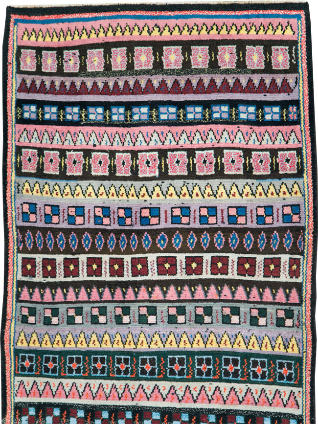Vintage Persian Mahal Runner, No.27453 - Staging