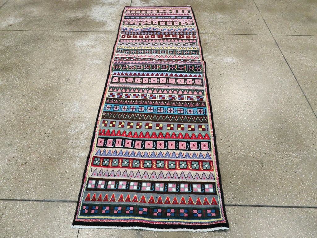 Vintage Persian Mahal Runner, No.27453 - Staging