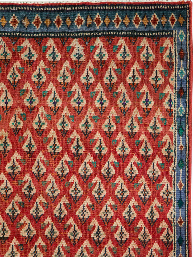 Vintage Persian Mahal Gallery Rug, No.27459 - Staging