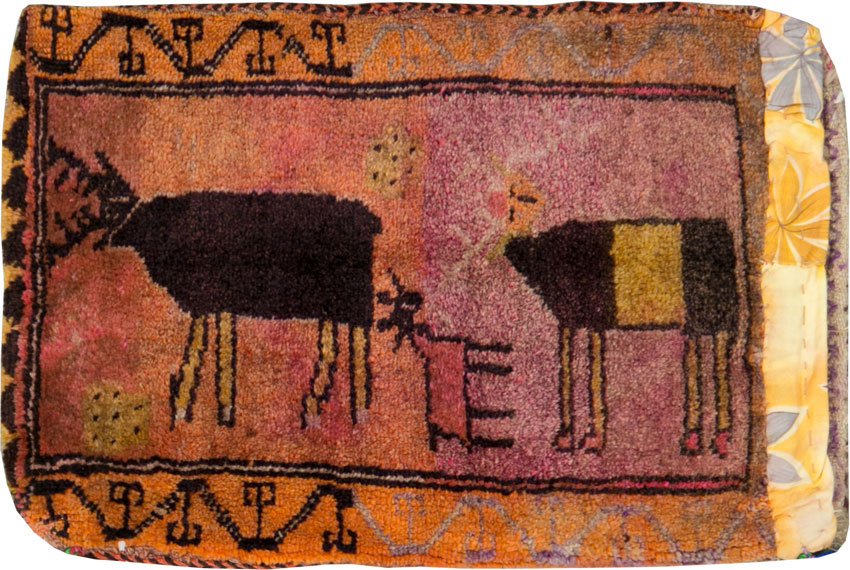 Vintage Turkish Anatolian Pictorial Rug, No.27479 - Staging