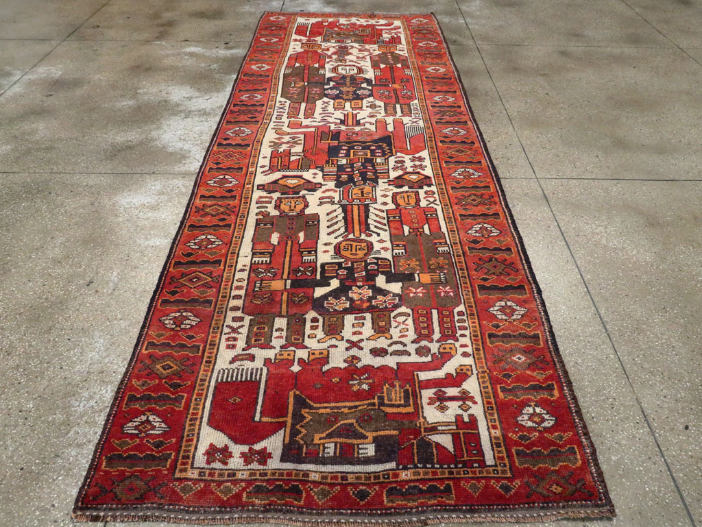 Vintage  Persian Bakhtiari Pictorial Carpet, No.27502 - Staging