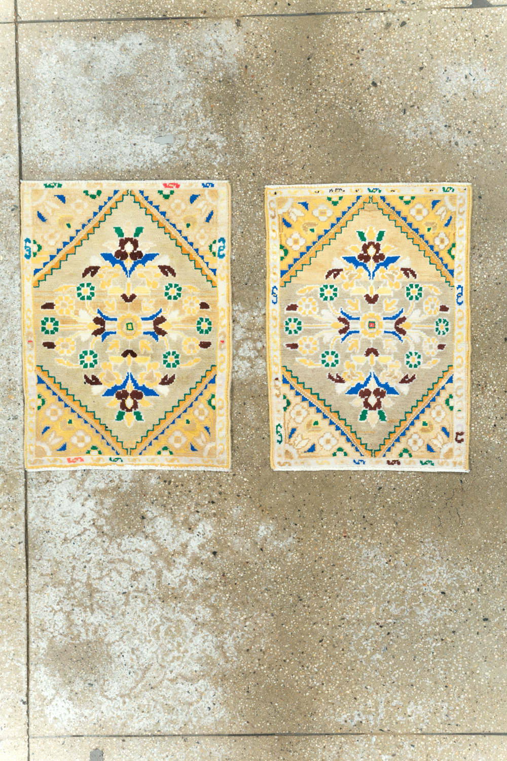 Vintage Persian Mahal Throw Rug (Pair: 1 of 2), No.27507 - Staging