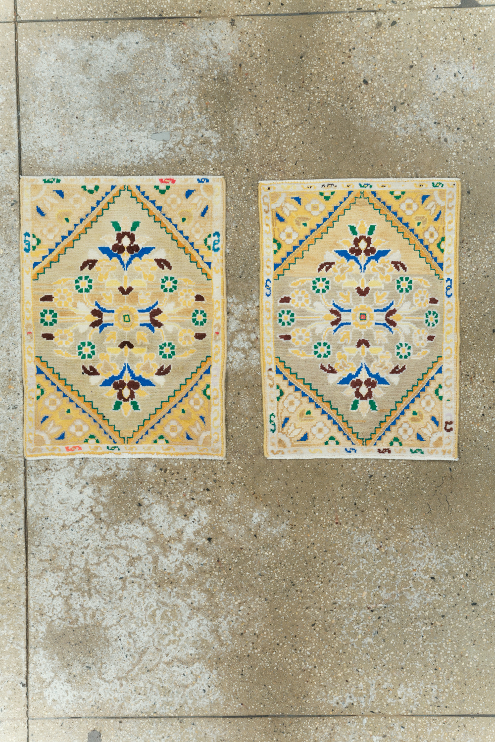 Vintage Persian Mahal Throw Rug (Pair: 2 of 2), No.27508 - Staging