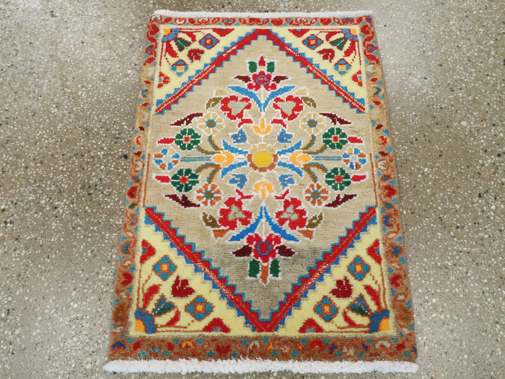 Vintage Persian Mahal Throw Rug (Pair: 1 of 2), No.27509 - Staging