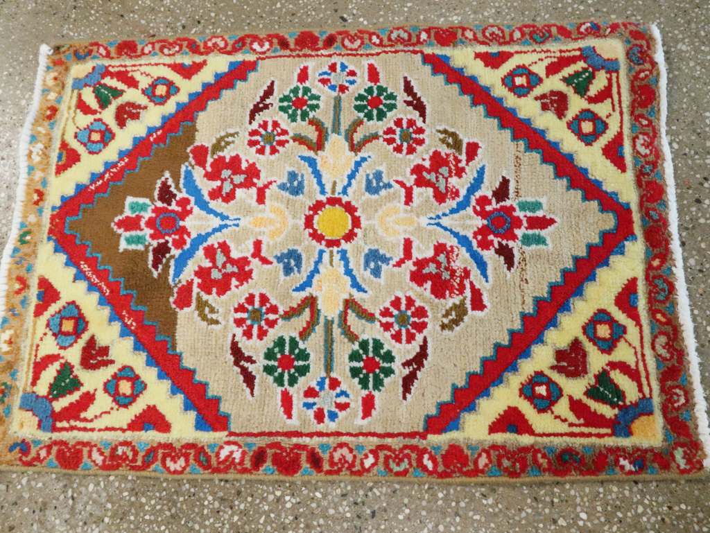 Vintage Persian Mahal Throw Rug (Pair: 2 of 2), No.27510 - Staging