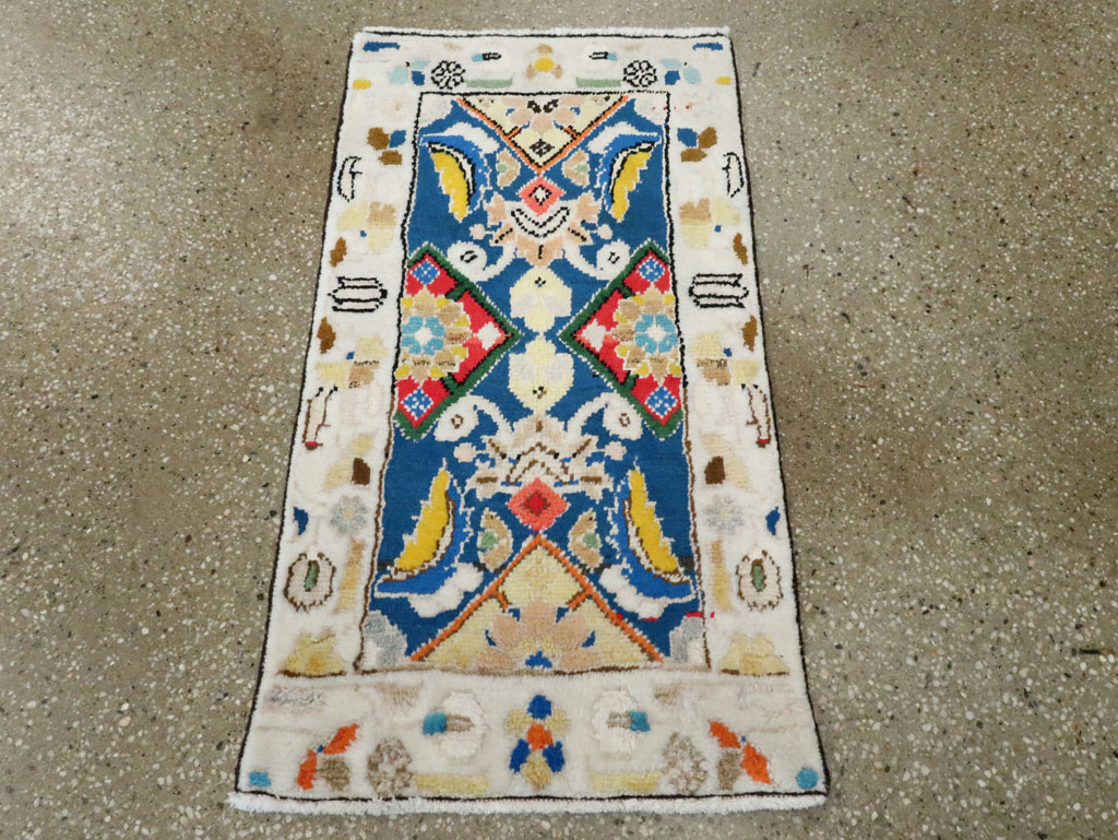 Vintage Persian Mahal Rug (Pair: 1 of 2), No.27512 - Staging