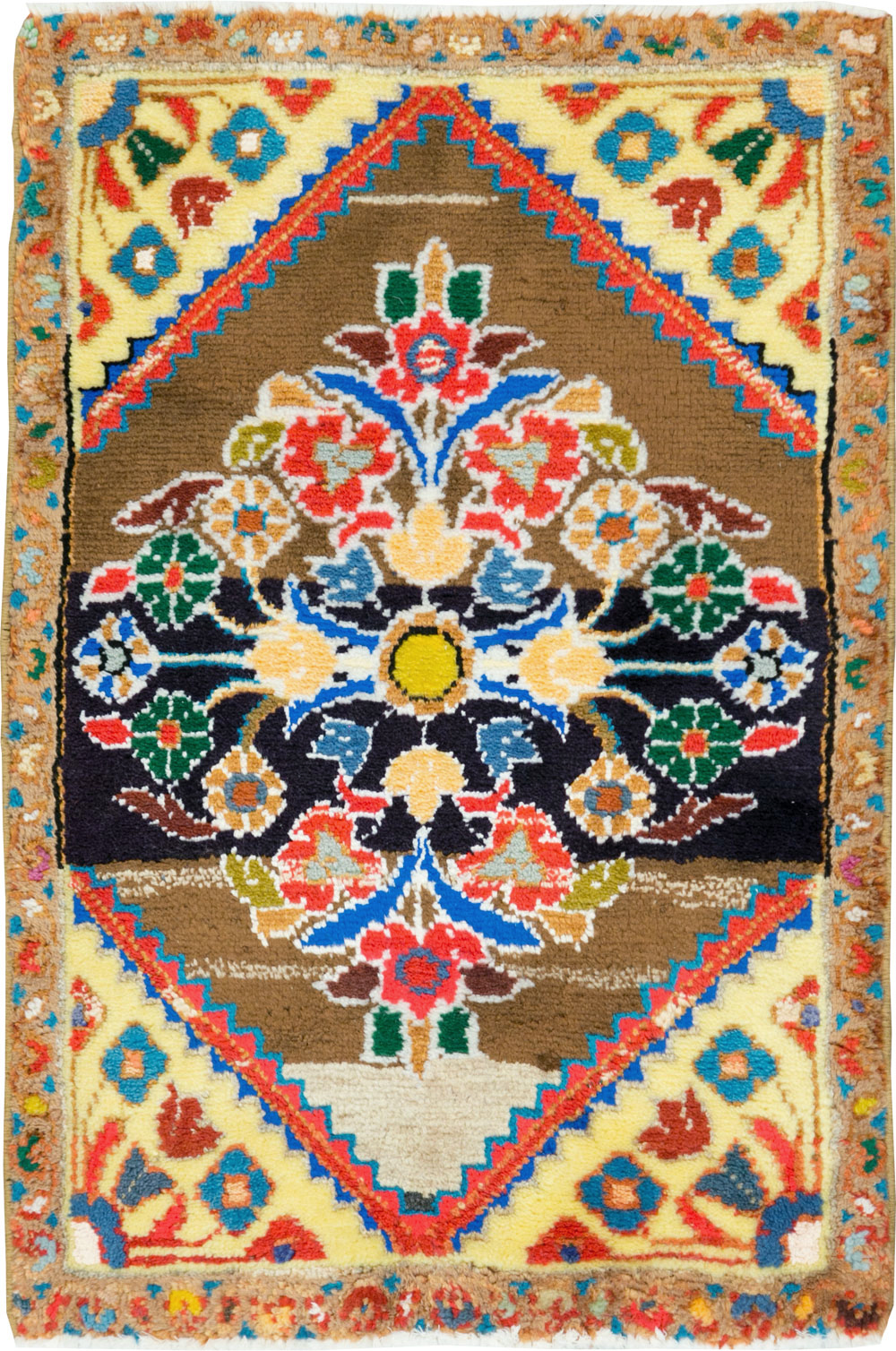 Vintage Persian Hamadan Throw Rug, No.27514 - Staging