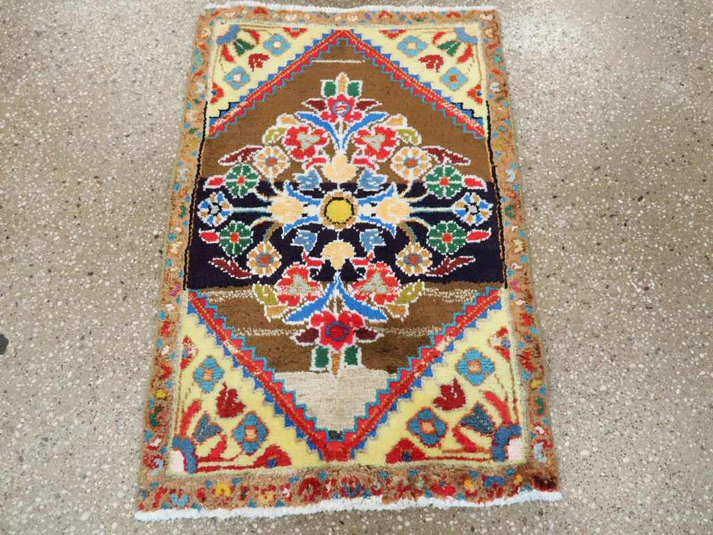 Vintage Persian Hamadan Throw Rug, No.27514 - Staging