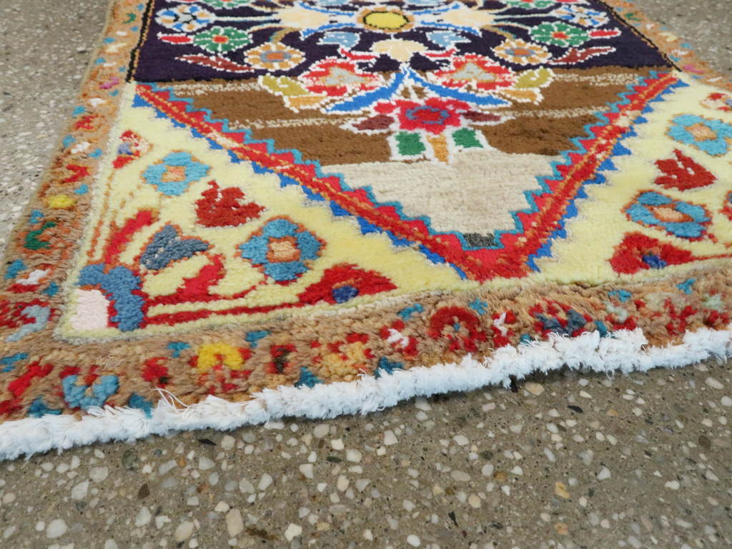 Vintage Persian Hamadan Throw Rug, No.27514 - Staging