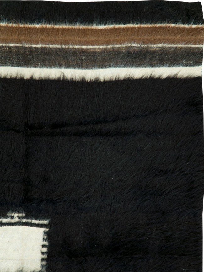 Vintage Turkish Mohair Accent Rug, No.27540 - Staging