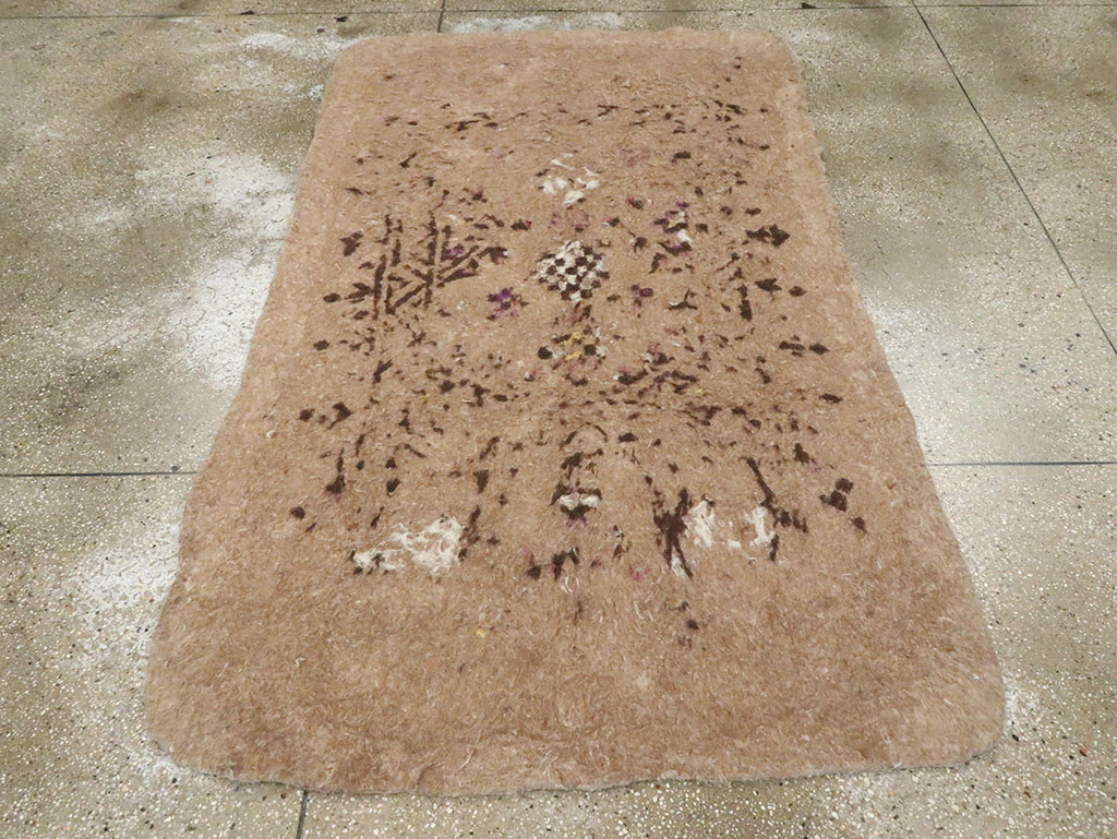 Vintage Persian Namad Felt Accent Rug, No.27545 - Staging
