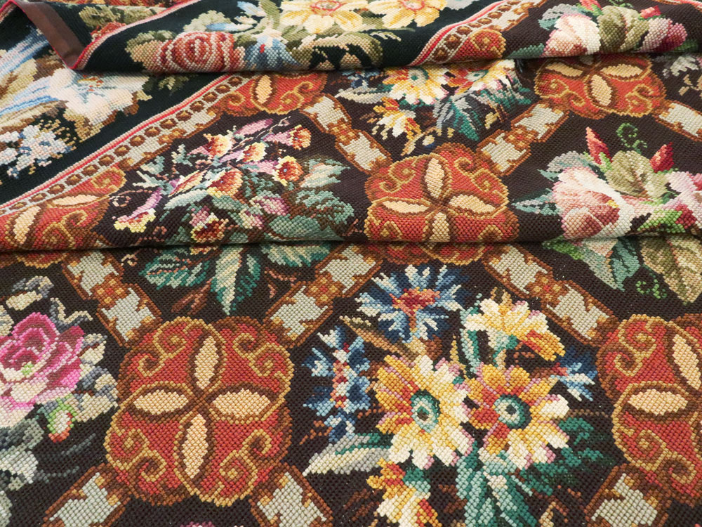 Antique English Flatweave Needlepoint Room Size Carpet, No.27565 - Staging