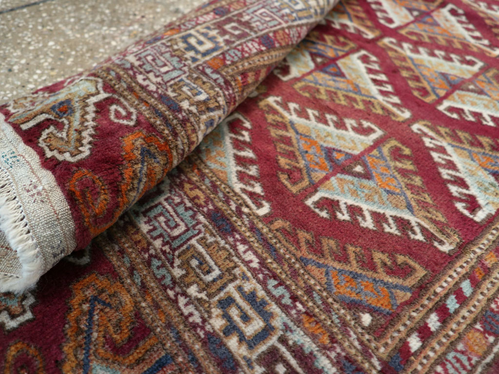 Vintage Central Asian Tekke Throw Rug, No.27569 - Staging