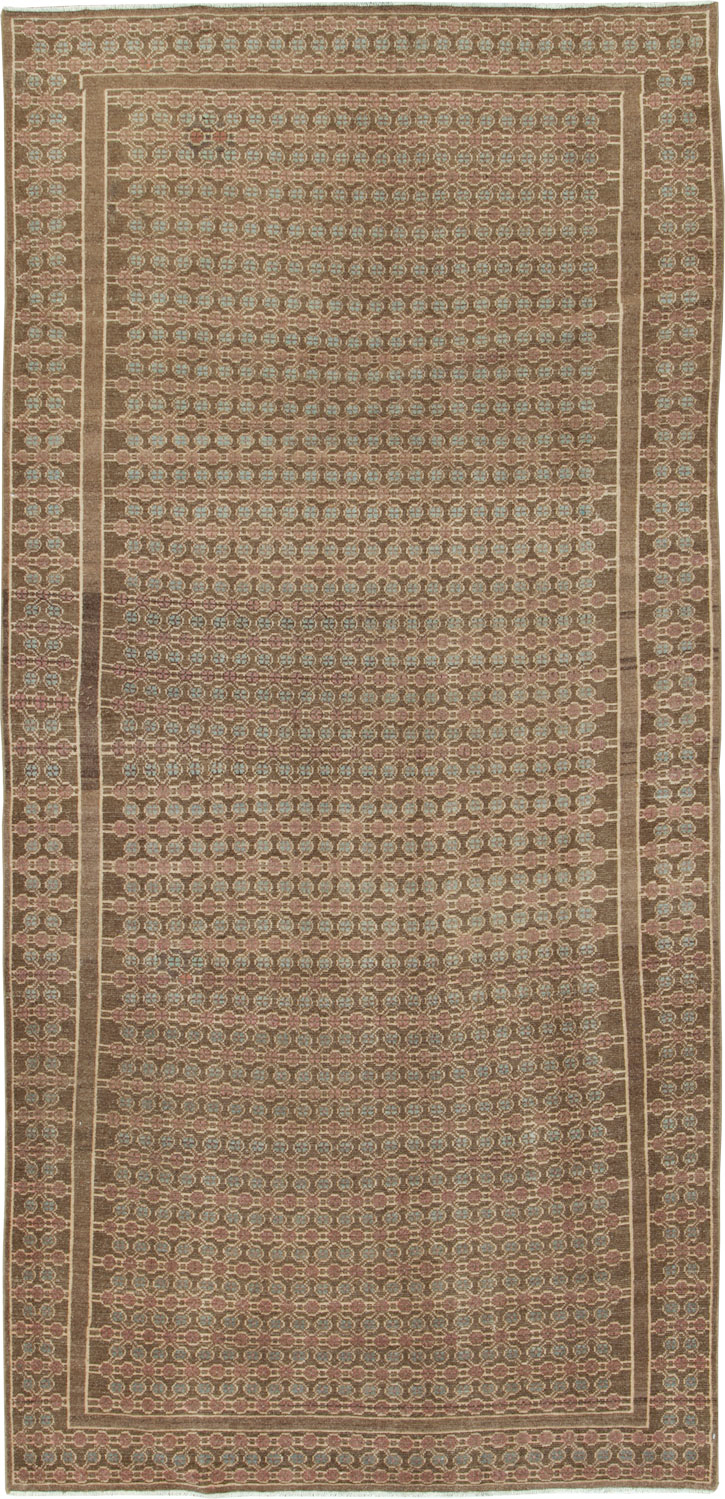 Vintage Persian Malayer Gallery Carpet, No.27613 - Staging