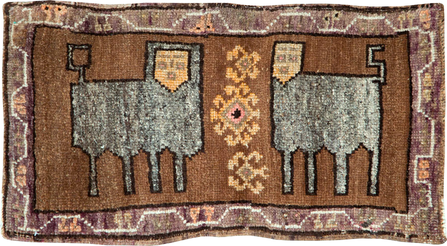 Vintage Anatolian Pictorial Rug, No.27625 - Staging