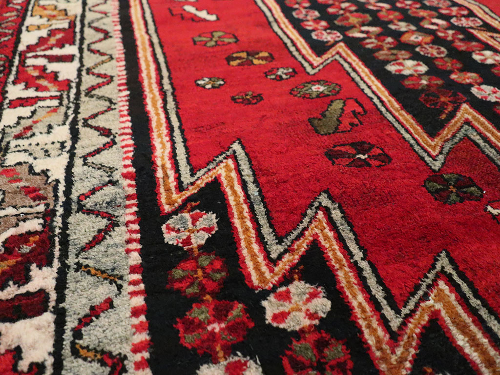 Vintage Persian Mazlagan Accent Rug, No.27710 - Staging