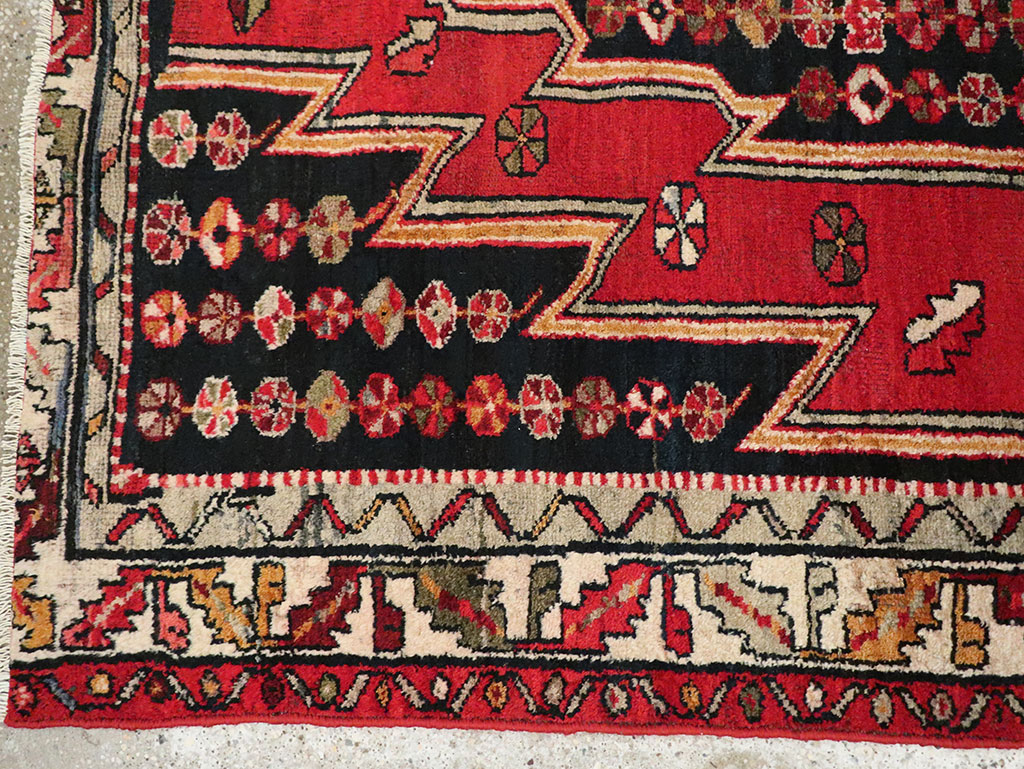 Vintage Persian Mazlagan Accent Rug, No.27710 - Staging